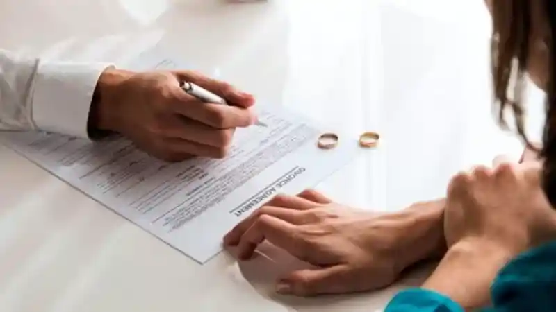 وضعیت حقوق زوجه در طلاق از طرف زن